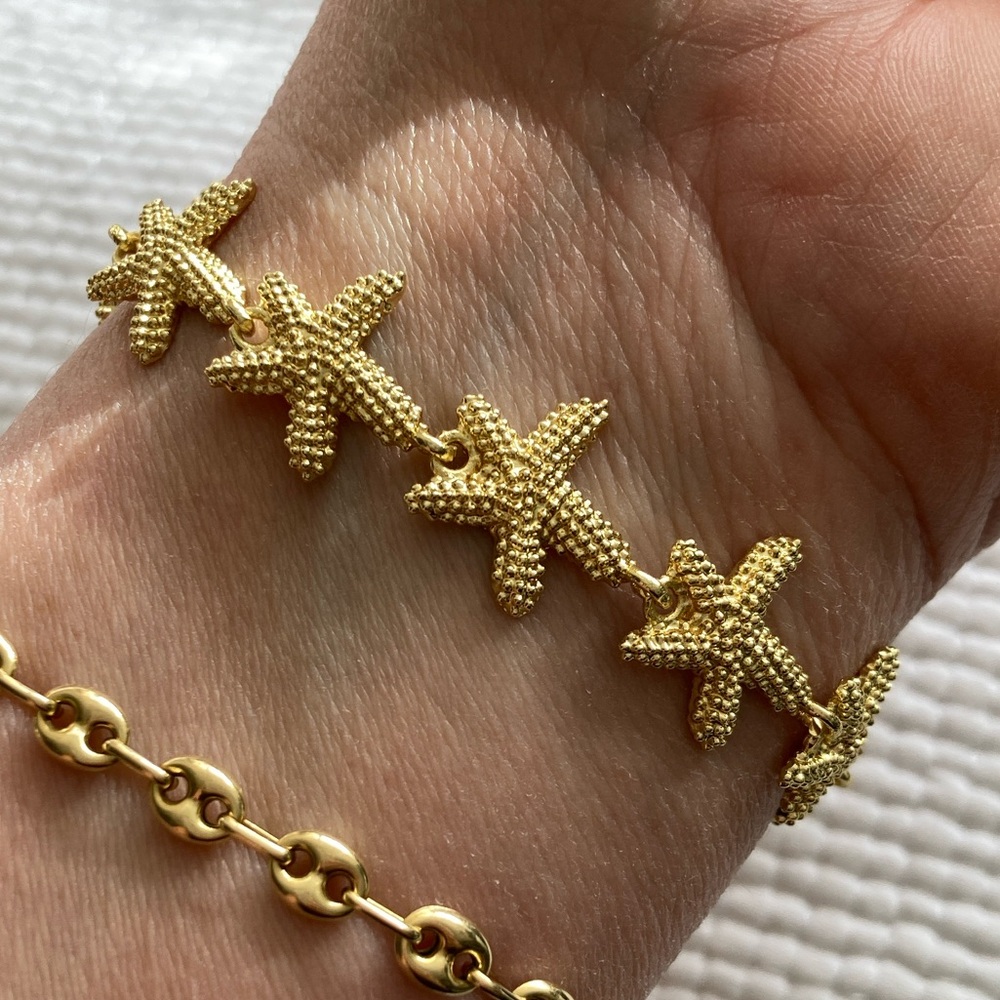 Gold Plated Starfish Bracelet fits up to 9.5 in wrist